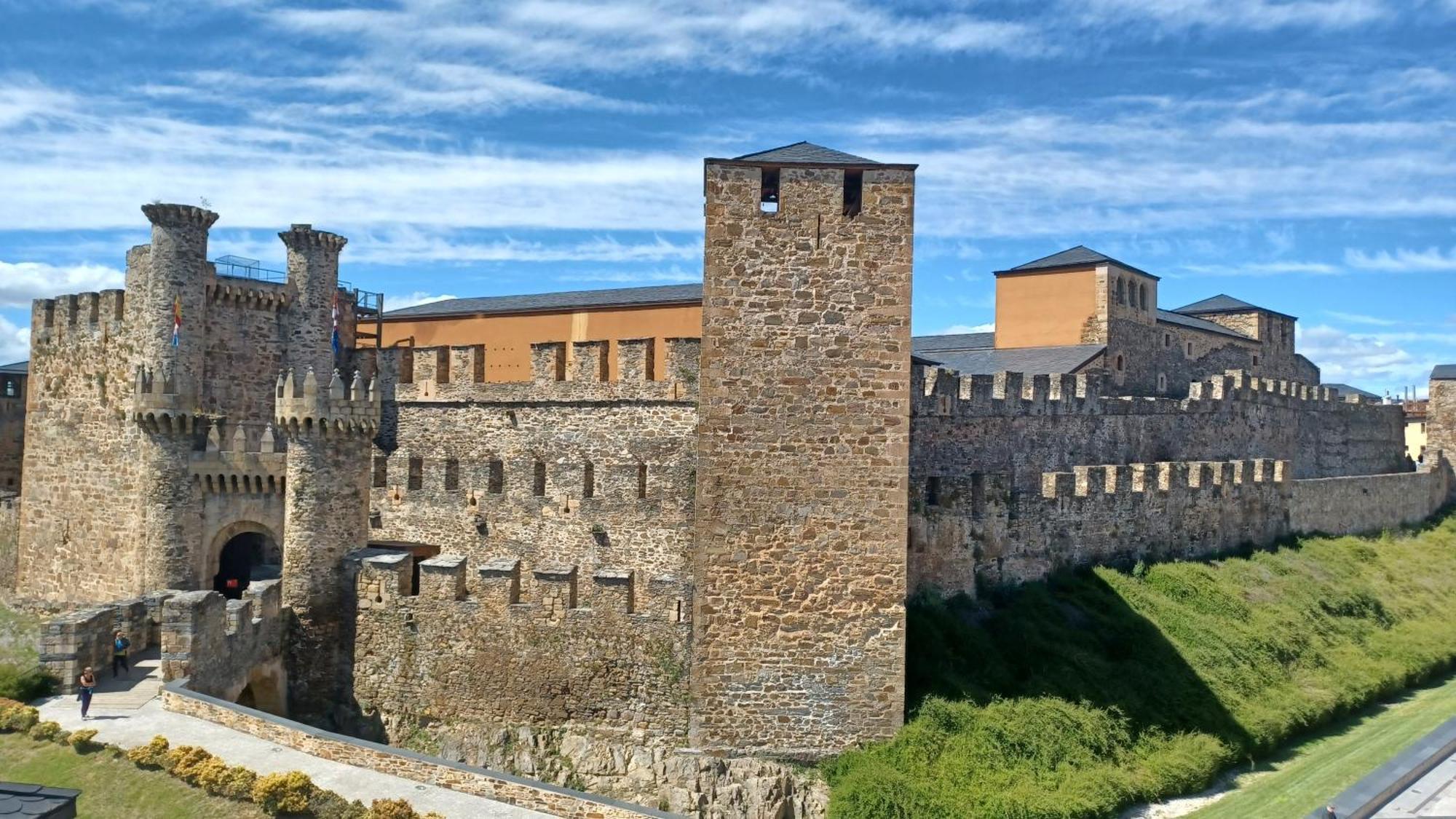 Apartamento Castillo Ponferrada. Exteriér fotografie